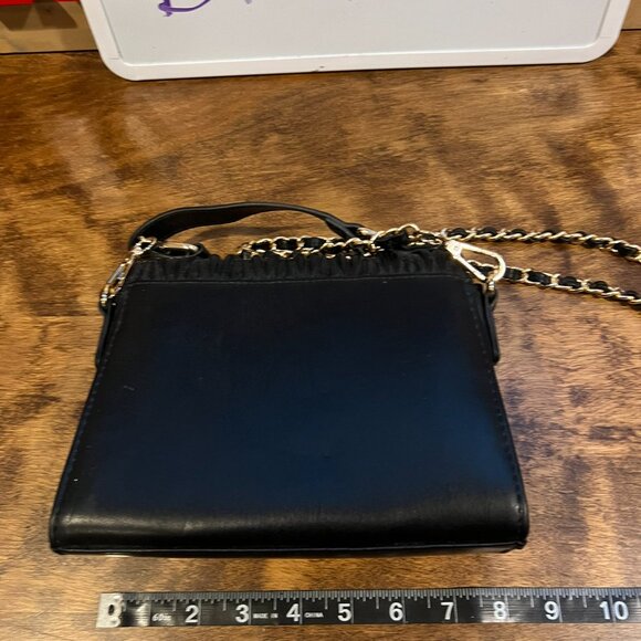Womens Aldo handbag come with a chain strap - Picture 4 of 6